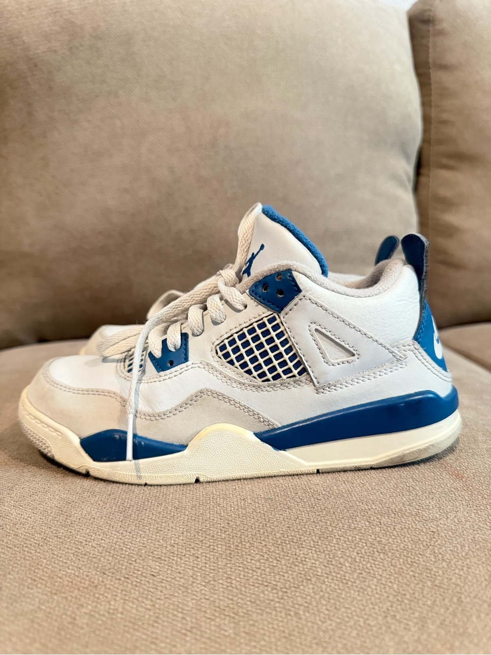 Jordan Kids White and Blue Retro 4 Sneakers